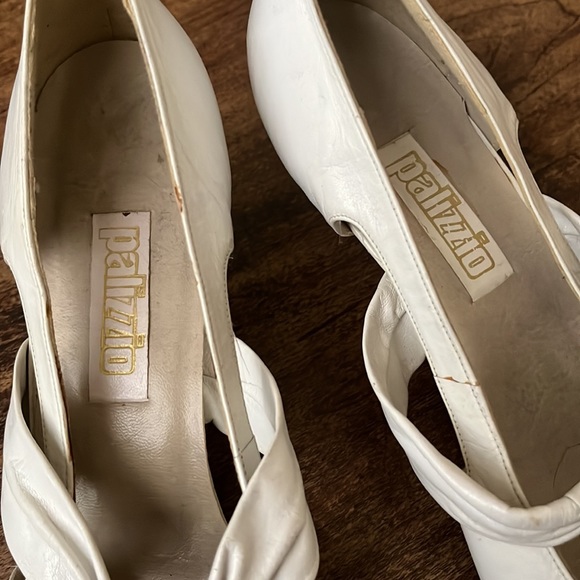Sassy Vintage Palizzio Ivory Heel Pump - Picture 6 of 10